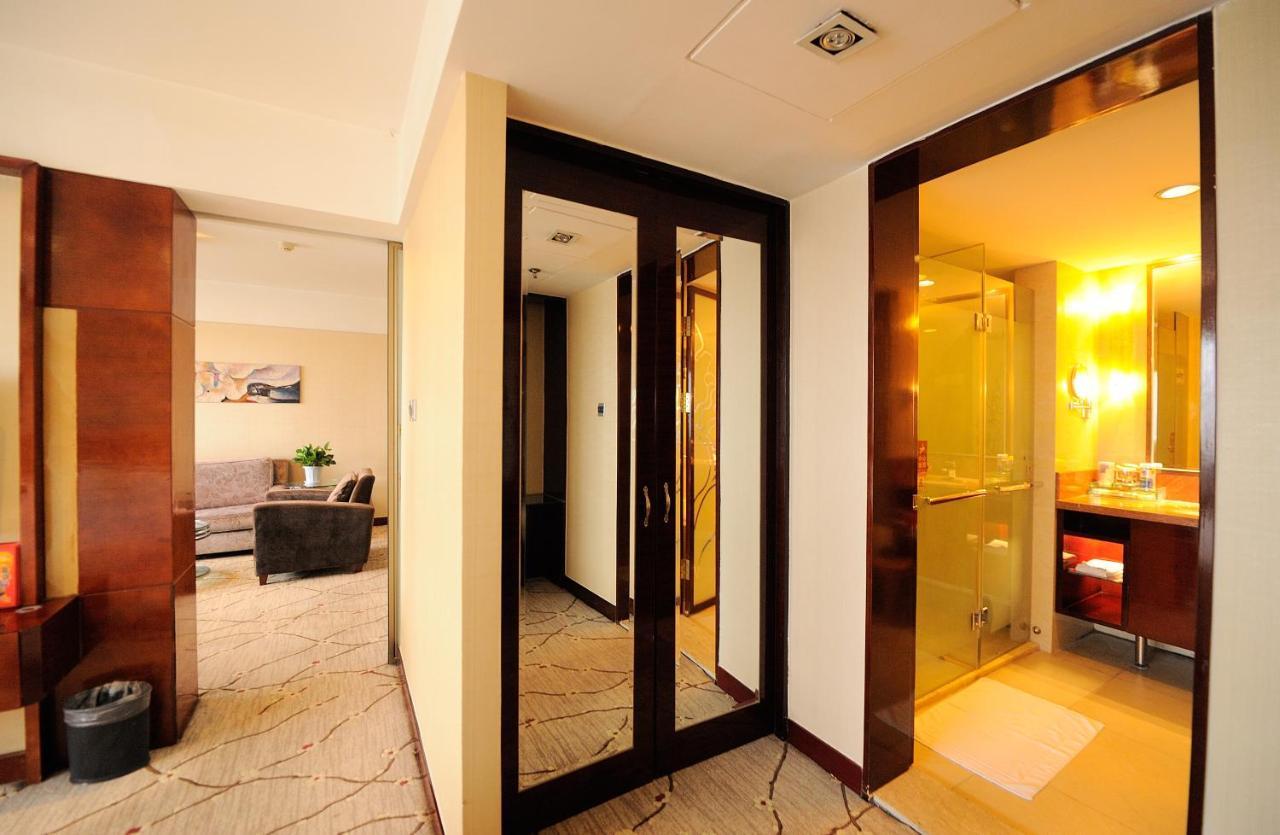 Inzone Garland Hotel Jinan Bagian luar foto