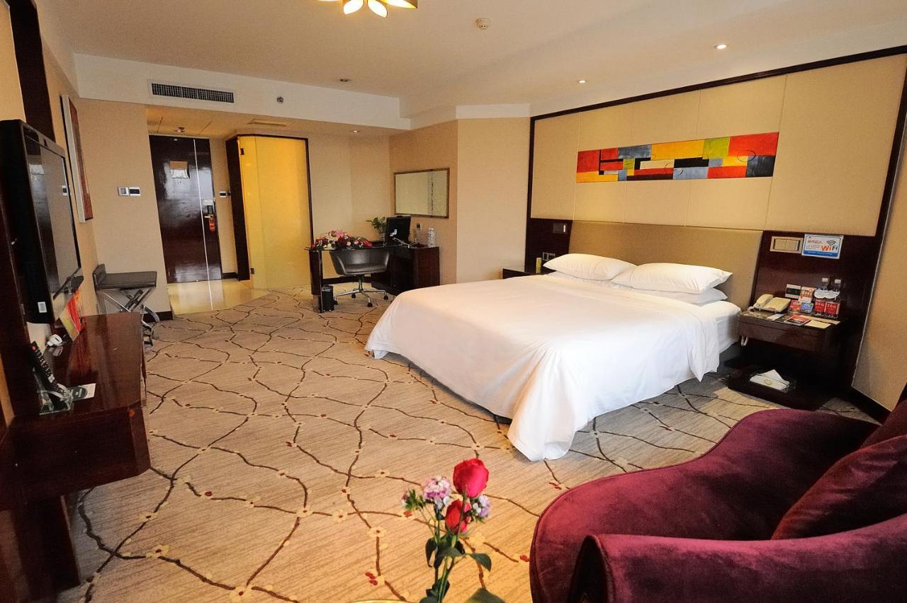Inzone Garland Hotel Jinan Bagian luar foto