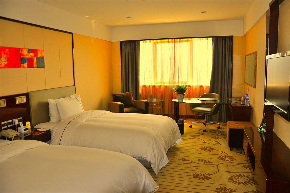 Inzone Garland Hotel Jinan Bagian luar foto