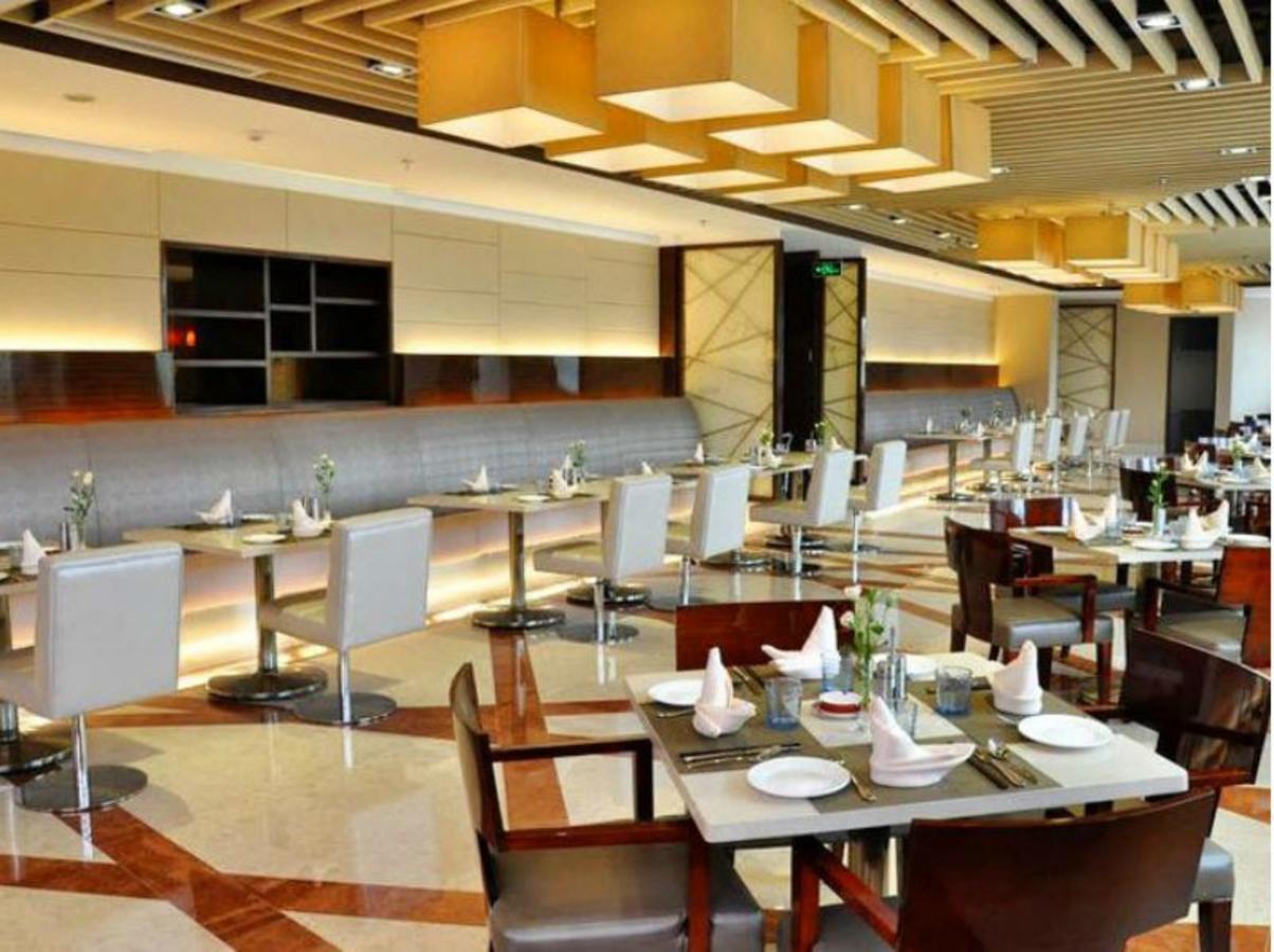 Inzone Garland Hotel Jinan Bagian luar foto